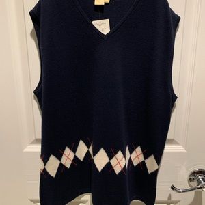 Sweater Vest with Diamond Shapes